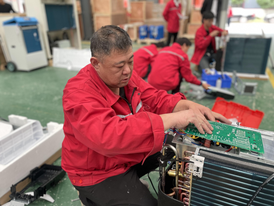 空調(diào)組裝2.png 空調(diào)組裝2.png